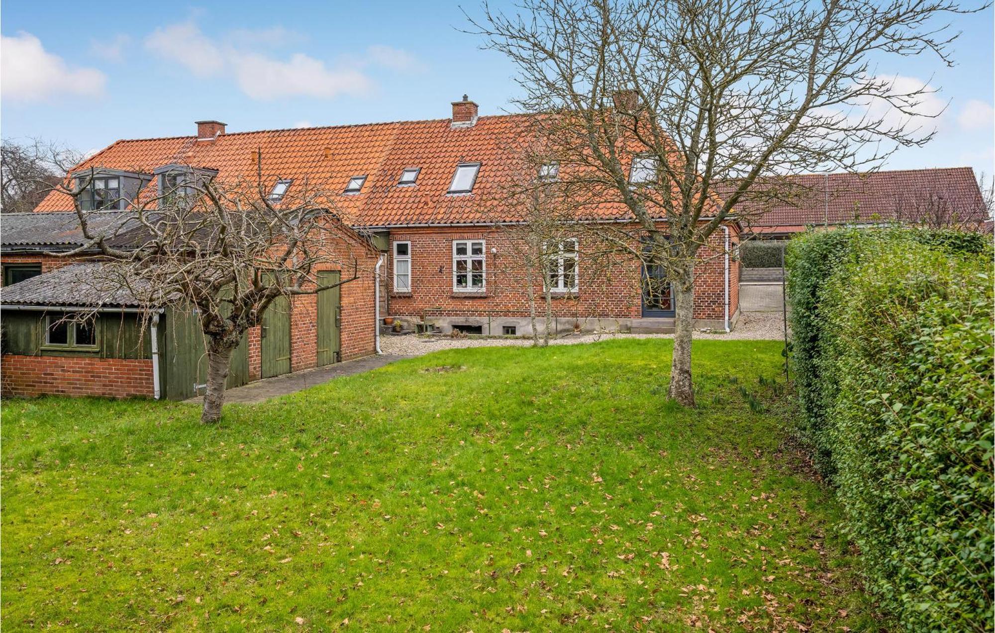 Lovely Home In Sonderborg With Kitchen Dış mekan fotoğraf